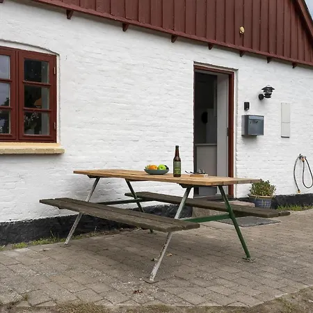 Stunning In With Kitchen Nyaraló