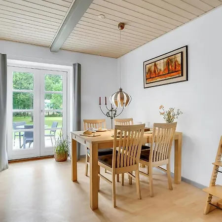 Stunning In With Kitchen Holiday home